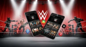Celular exibindo aplicativos oficiais da WWE dentro de um ringue, com lutadores em ação ao fundo, representando apps de WWE de graça para assistir todas as lutas.